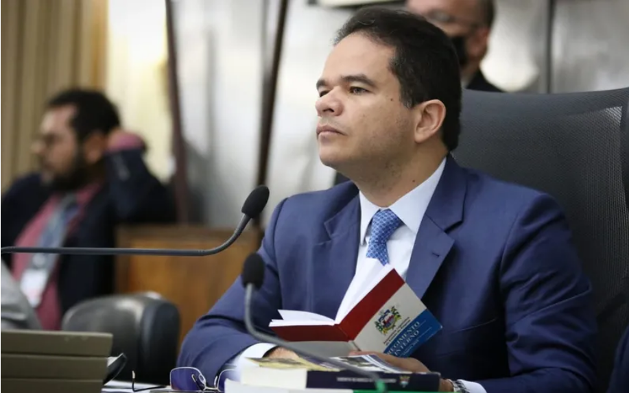 Screenshot 2023-10-01 at 18-48-12 Marcelo Vitor mostra a deputados quem manda “Calados!”